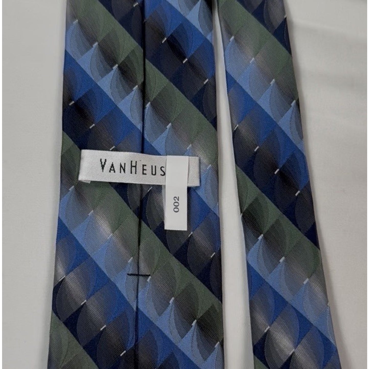 Van Heusen Men's Tie 100% Silk Geometric Blue Green Necktie EUC